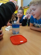 Čarodějnický den plný her