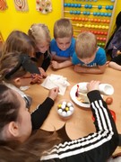 Čarodějnický den plný her