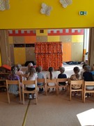 Divadlo Koloběžka - pohádka Šel zahradník do zahrady