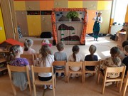 Divadlo Koloběžka - pohádka Šel zahradník do zahrady