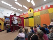 Kasparkovo_divadlo_Cervena_Karkulka