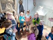 Divadlo „Podzimní dračí pohádka“ – p.Enochová Jarmila