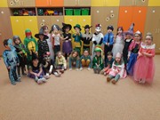 Maškarní karneval a žongler ve školce