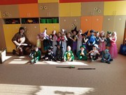 Maškarní karneval a žongler ve školce