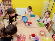 Vaříme bramborový salát z vypěstované zeleniny na školní zahrádce