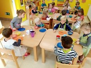 Vaříme bramborový salát z vypěstované zeleniny na školní zahrádce