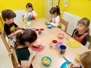 Vaříme bramborový salát z vypěstované zeleniny na školní zahrádce