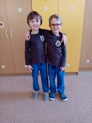 Hrdá škola - Den dvojčat