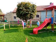 Školní zahrada na podzim