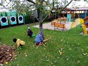 Školní zahrada na podzim