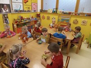 Bramborový salát z vypěstované zeleniny