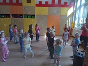 Cvičíme a tancujeme