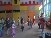 Cvičíme a tancujeme