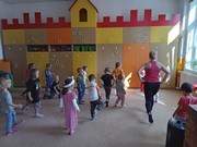 Cvičíme a tancujeme