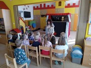 	Divadlo Koloběžka – „Ježibaba vzpomíná na Velikonoce“	