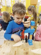 	Dřevíčkování - výroba krokodýla	