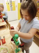 	Dřevíčkování - výroba krokodýla	