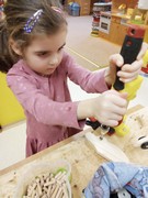 	Dřevíčkování - výroba krokodýla	