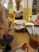 	Pečeme masopustní koláče	