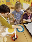 	Pečeme masopustní koláče	