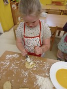 	Pečeme masopustní koláče	