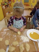 	Pečeme masopustní koláče	