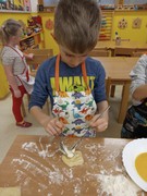 	Pečeme masopustní koláče	