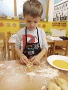 	Pečeme masopustní koláče	