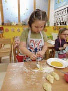 	Pečeme masopustní koláče	