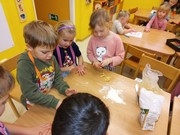 Pečeme vanilkové rohlíčky