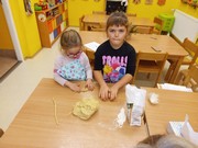 Pečeme vanilkové rohlíčky