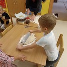 Pečení svatomartinských rohlíčků