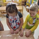 Pečení svatomartinských rohlíčků