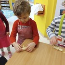 Pečení svatomartinských rohlíčků