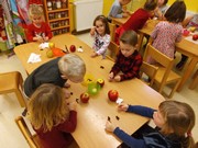 Vánoční svícínek z jablíčka