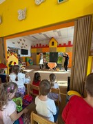 	Divadlo A Šmytec – Kouzelné housličky	