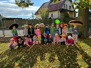 	Hrdá škola - Den šílených klobouků	