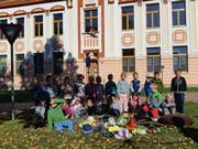 	Hrdá škola - Den šílených klobouků	