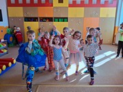 	Hrdá škola – Ztřeštěný den módy	