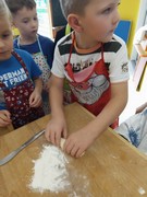 	Kuchařský den – pečeme rohlíky, housky a chléb	