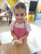 	Kuchařský den – pečeme rohlíky, housky a chléb	