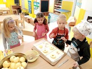 	Kuchařský den - pečeme štrůdly	