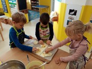 	Kuchařský den - pečeme štrůdly	