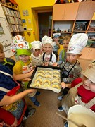 	Kuchařský den - pečeme svatomartinské rohlíky	