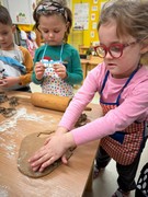 	kuchařský den - pečeme ve školce vánoční cukroví	