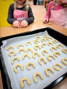 	kuchařský den - pečeme ve školce vánoční cukroví	