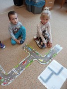 	Malá technická univerzita – 1.lekce „Stavitel města“	