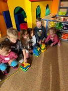 	Malá technická univerzita – 2.lekce „Malý architekt“	