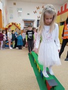 	Malá technická univerzita - 4.lekce „Stavitel mostů“	